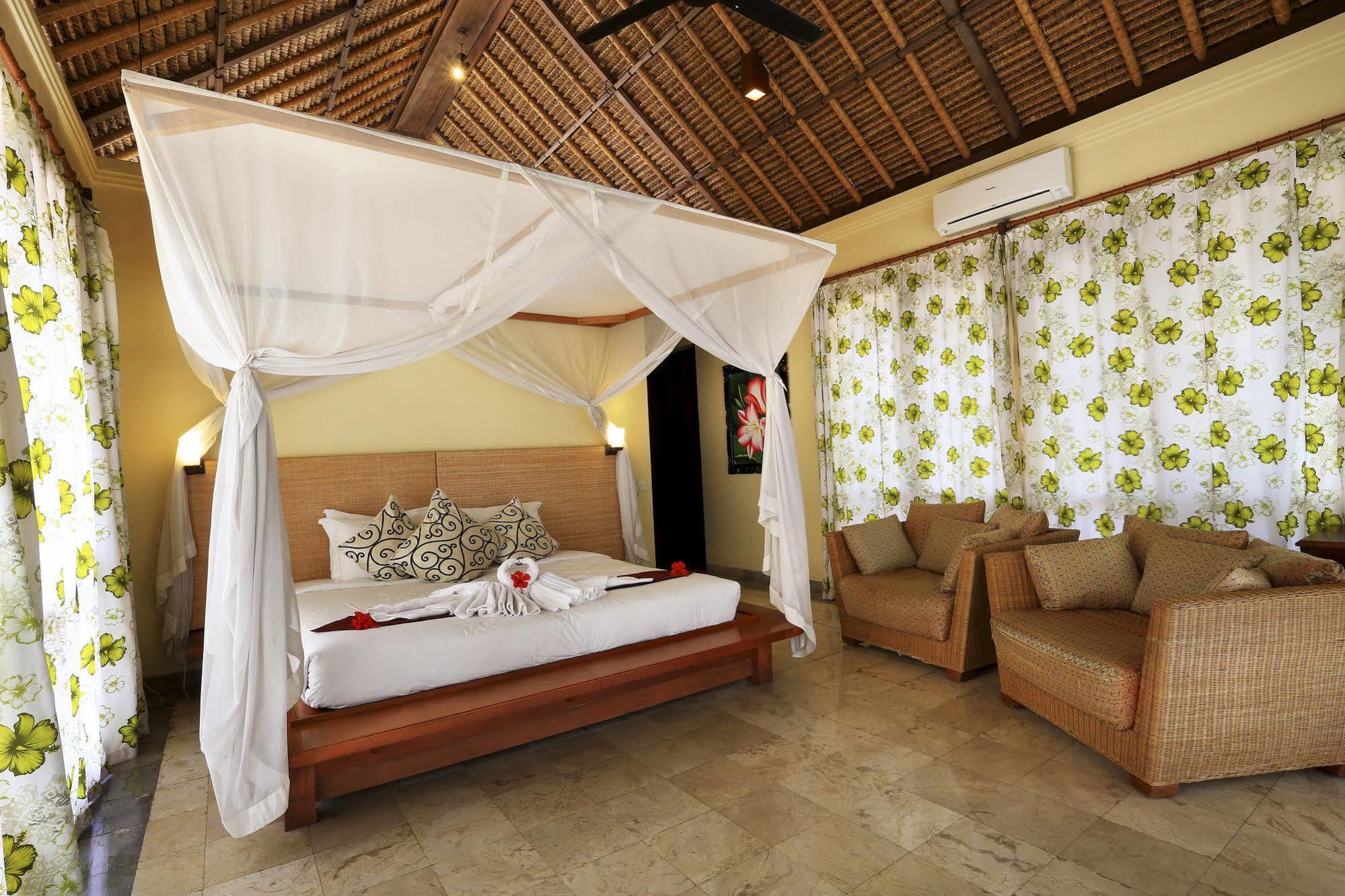 Gayatri Ubud Exterior photo